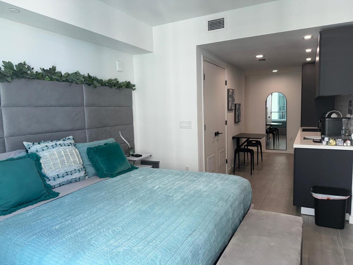 Comfortable Studio With King Bed And Queen Sofa-Bed マイアミ エクステリア 写真